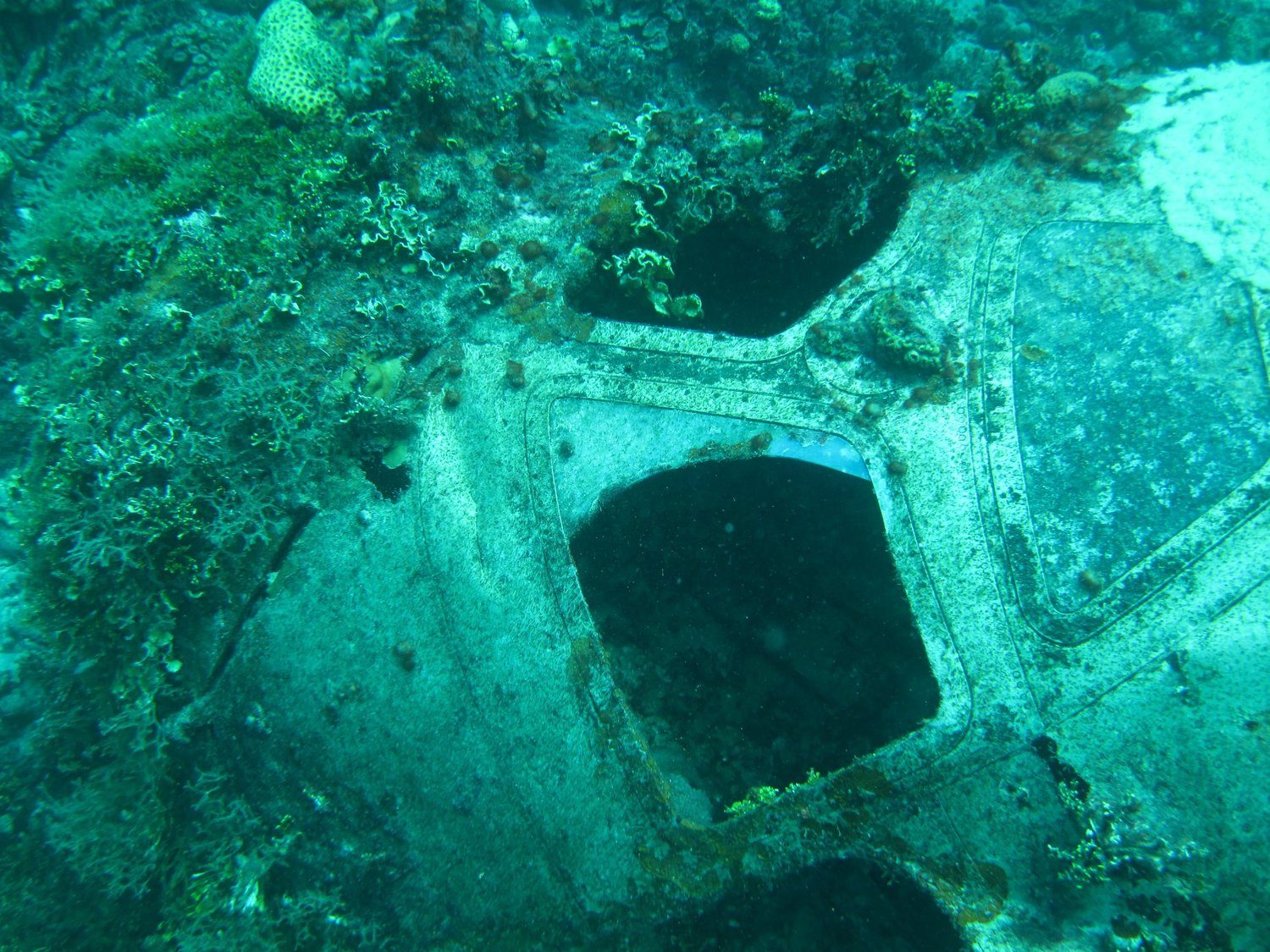 Wreck diving photograph 20