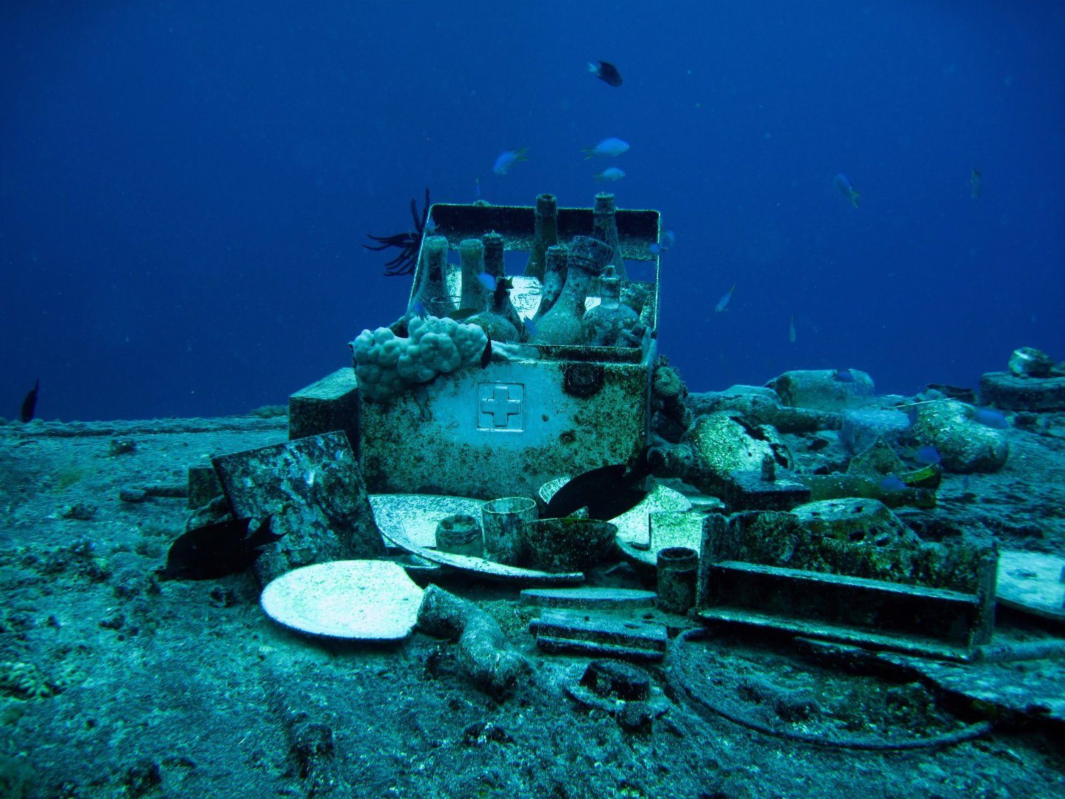 Wreck diving photograph 36