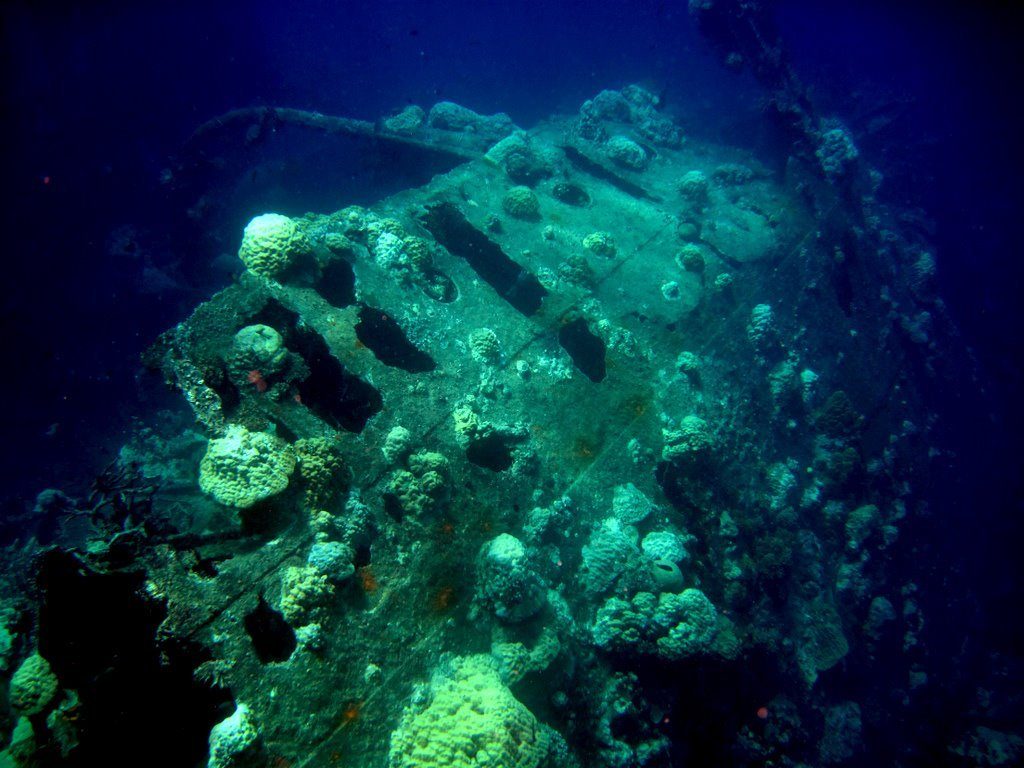 Wreck diving photograph 60